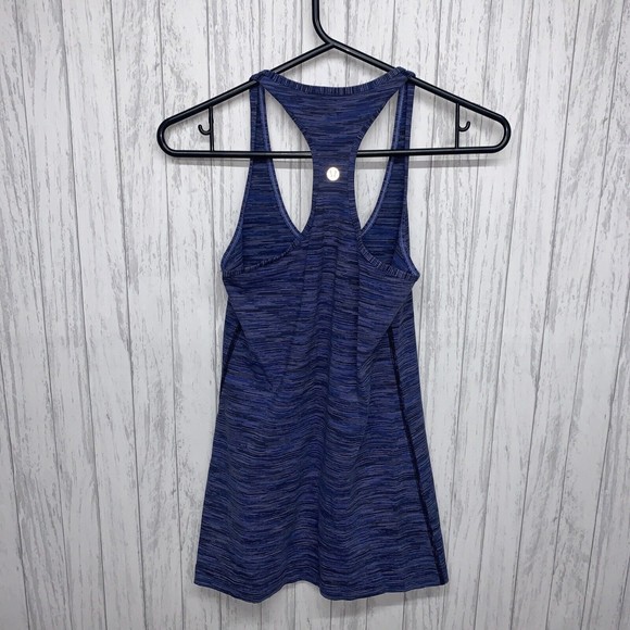 Womens Size 4-6 Lululemon Tank Blue EUC - Picture 2 of 4